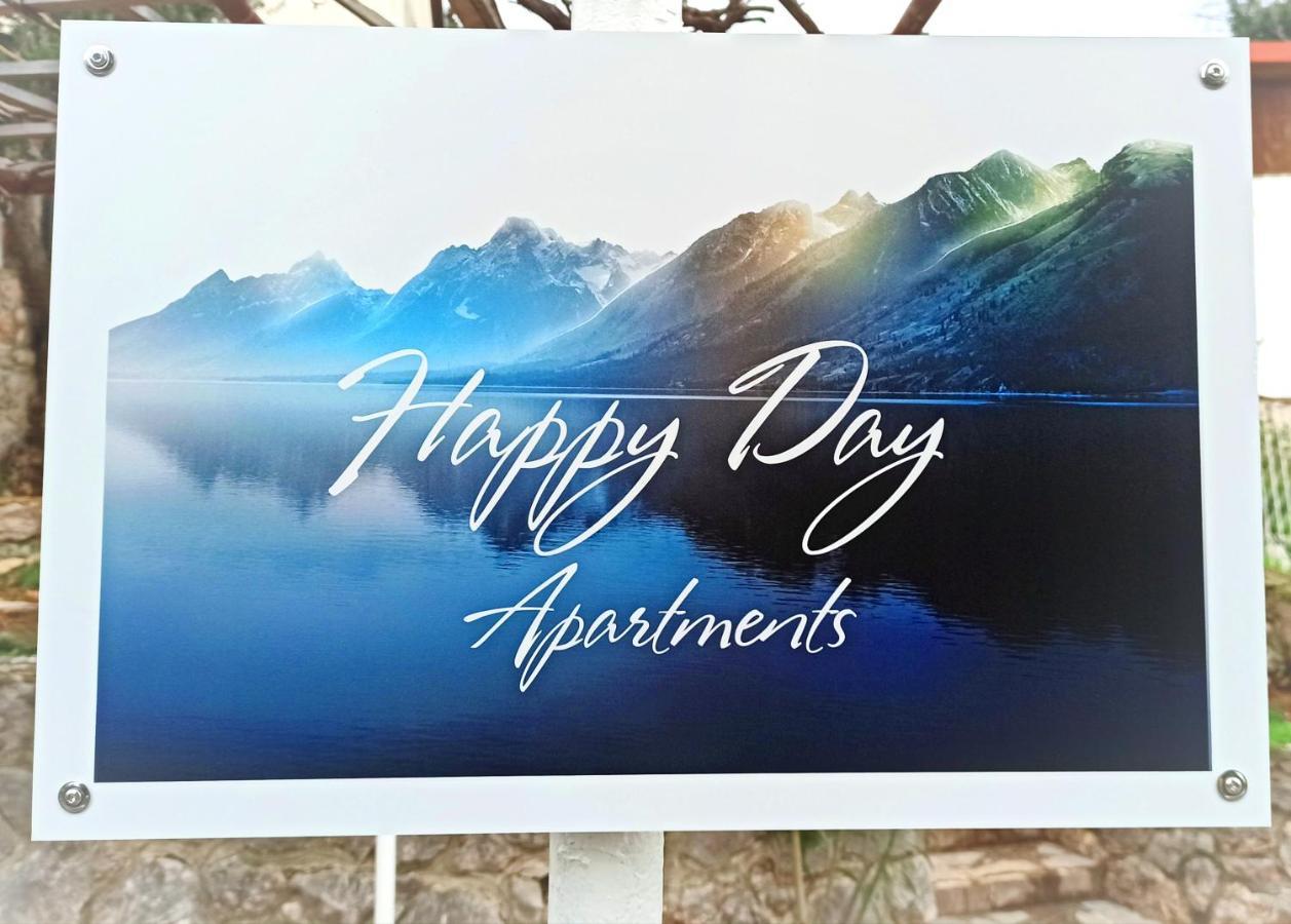Apartments Happy Day Karlobag Exterior foto